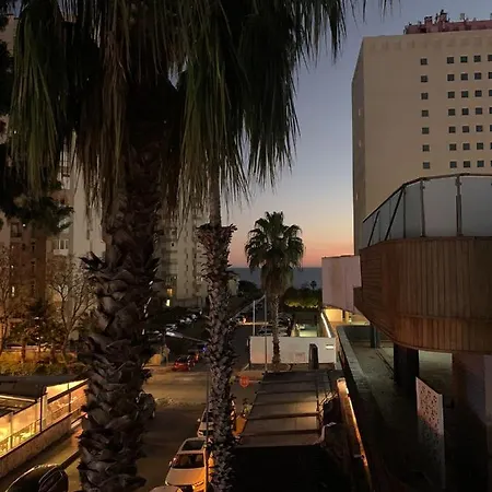 Eski Lara Merkezde Deniz Manzarali Daire Apartman *