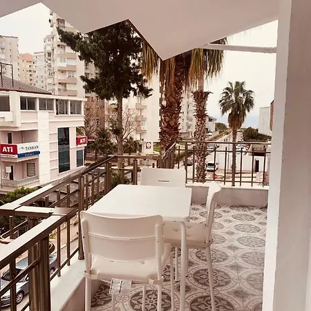 Eski Lara Merkezde Deniz Manzarali Daire * Antalya